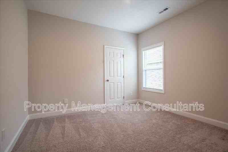 330 Creek Grove Ave - Photo 6 of 28