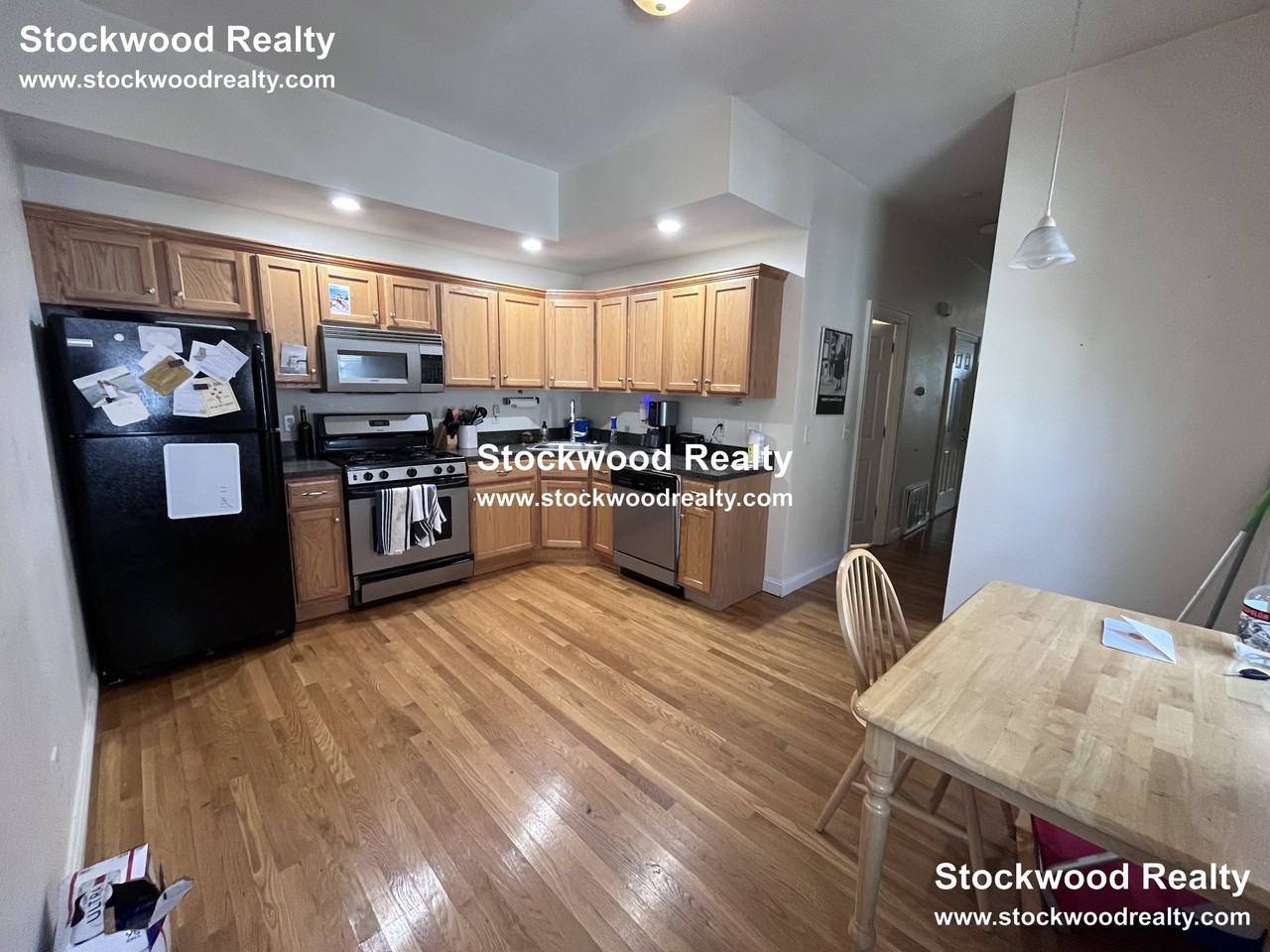 16 Gates St #1 - Photo 4 of 43