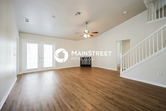 1202 Henry Ave - Photo 4 of 17