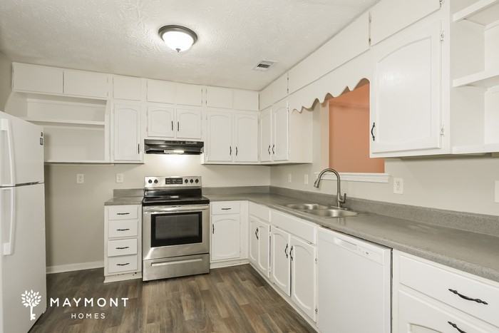 5713 Wells Cir - Photo 7 of 16