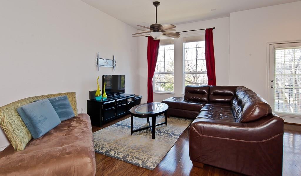 4419 Buena Vista St #1 - Photo 6 of 28