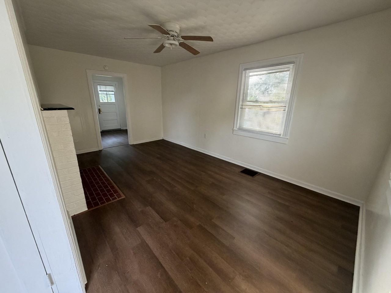 203 Elm St - Photo 7 of 21