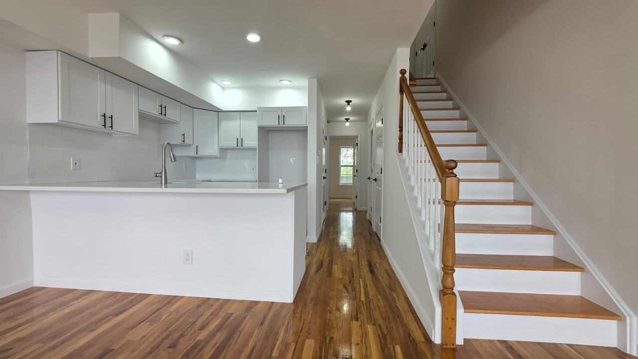38 Patricia Lane #302 - Photo 3 of 18