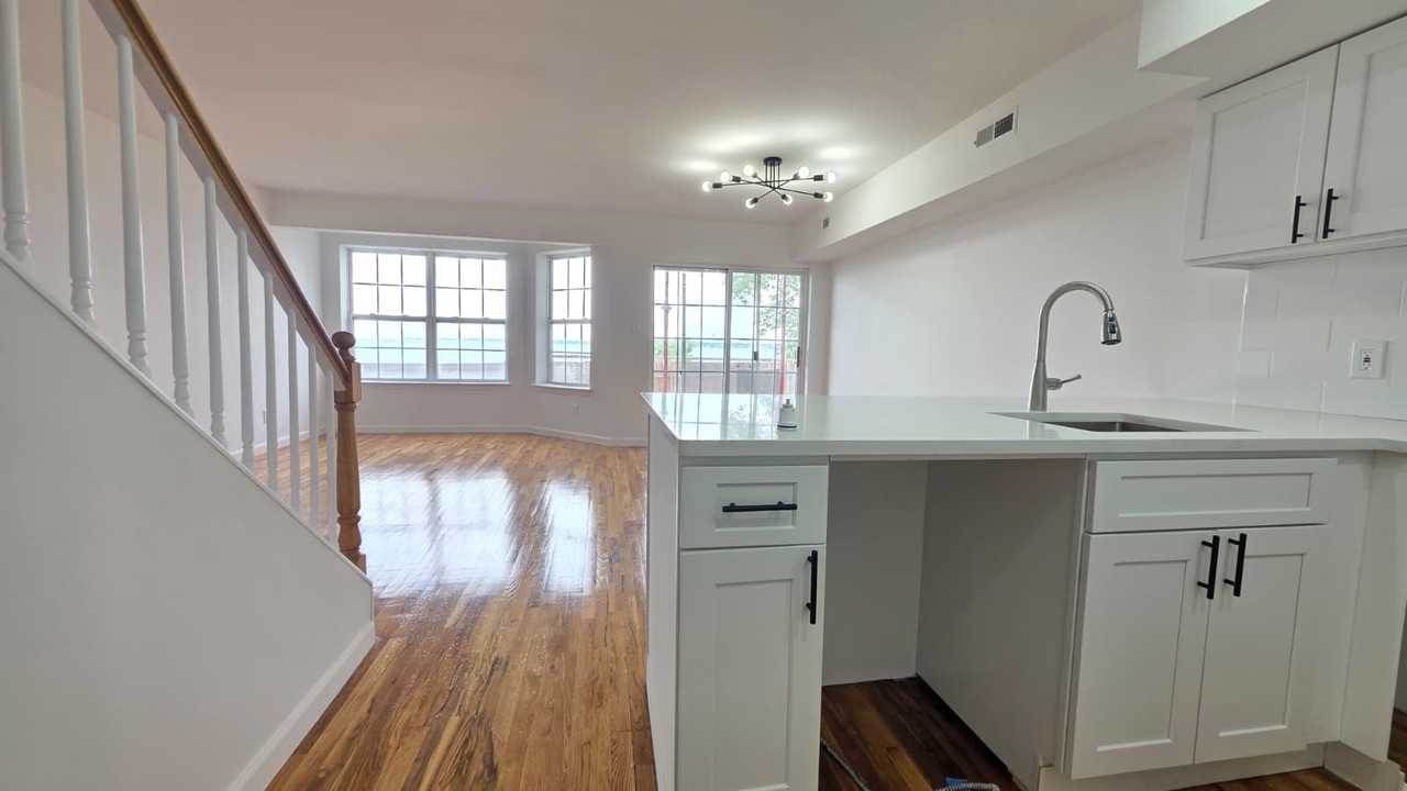 38 Patricia Lane #302 - Photo 6 of 18