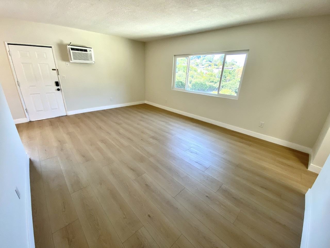 2147 Baxter Street - Photo 3 of 15