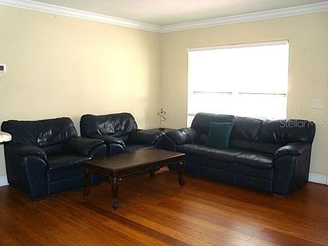 2234 Rose Ln - Photo 3 of 21
