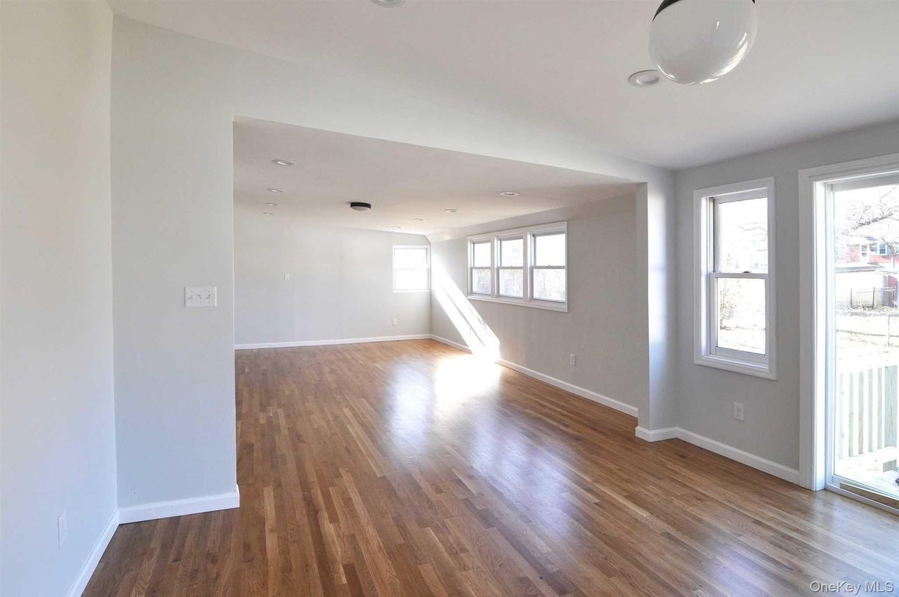 135 N Walnut St - Photo 3 of 13