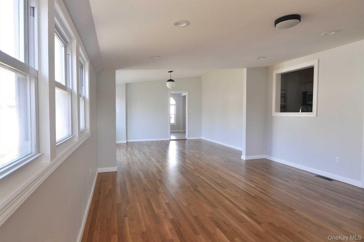 135 N Walnut St - Photo 6 of 13