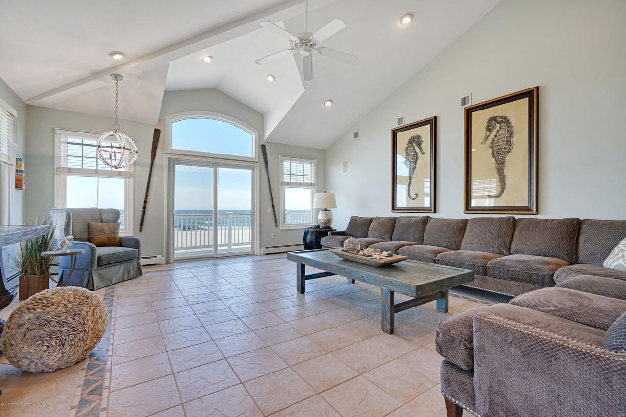 233 Beachfront Apt 3 #3 - Photo 5 of 28