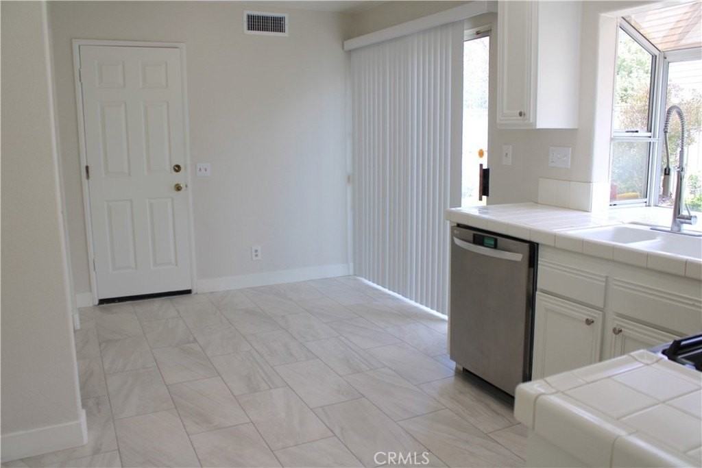 2131 Seminole - Photo 6 of 19
