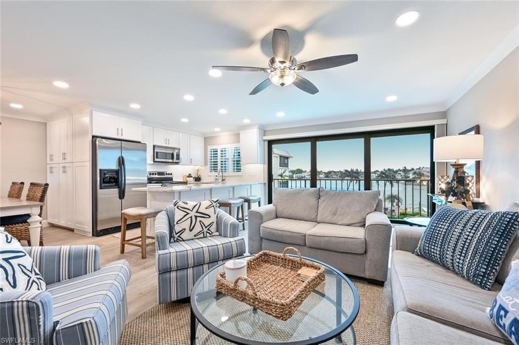 3200 Gulf Shore Blvd N #308 - Photo 6 of 35