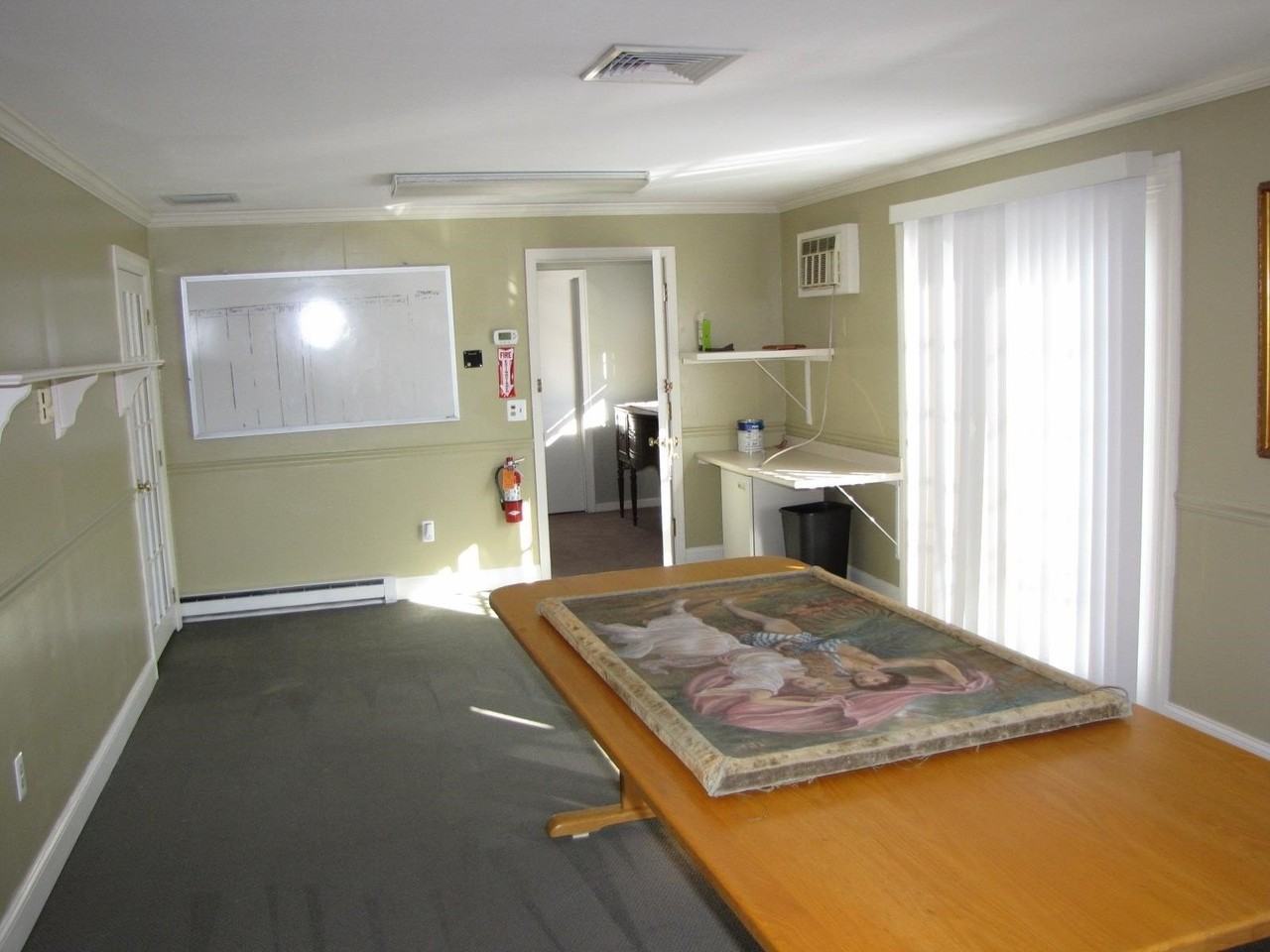 1100 Valley St - Photo 3 of 9