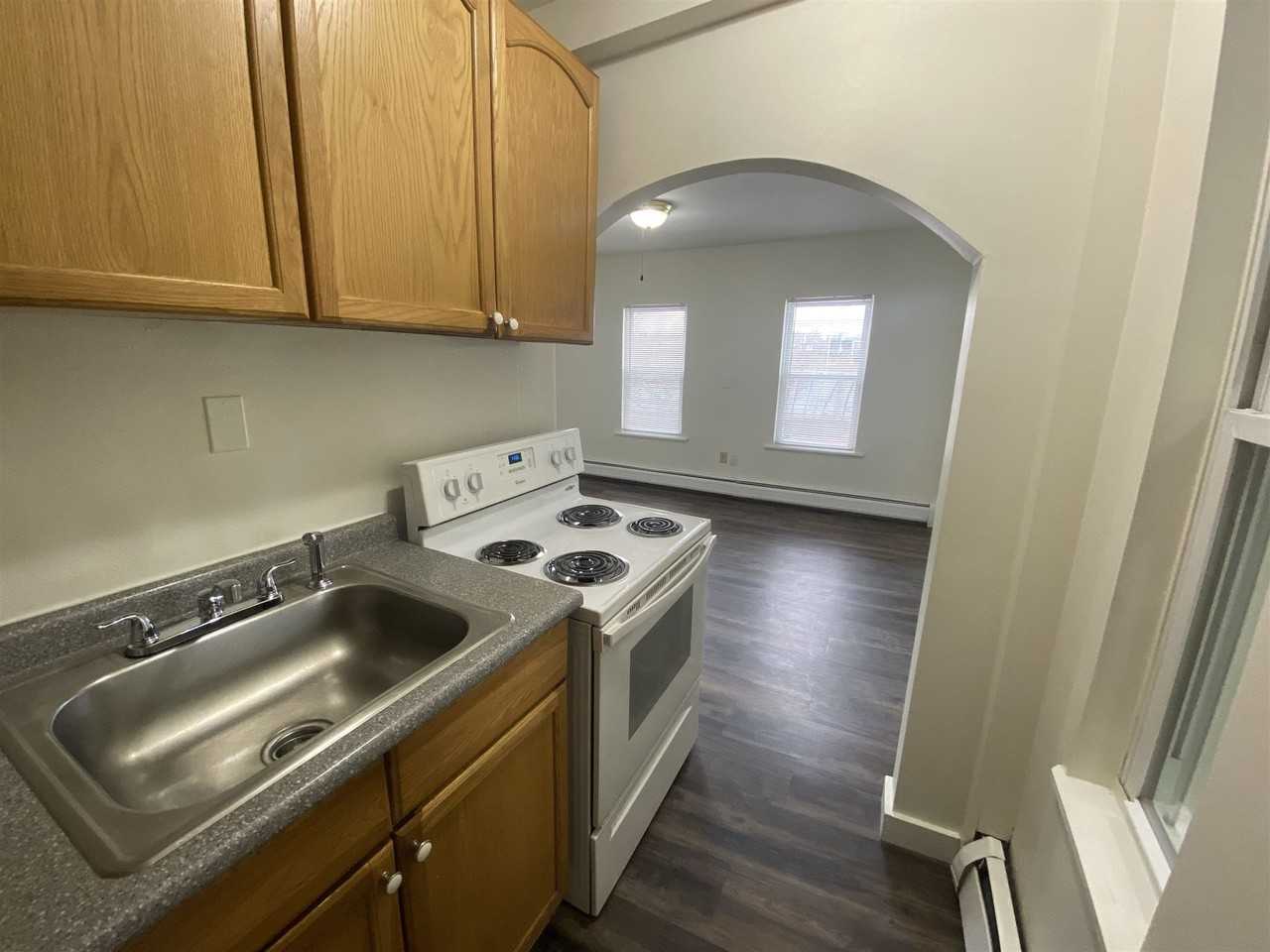 22 Ferry St #2 - Photo 7 of 40