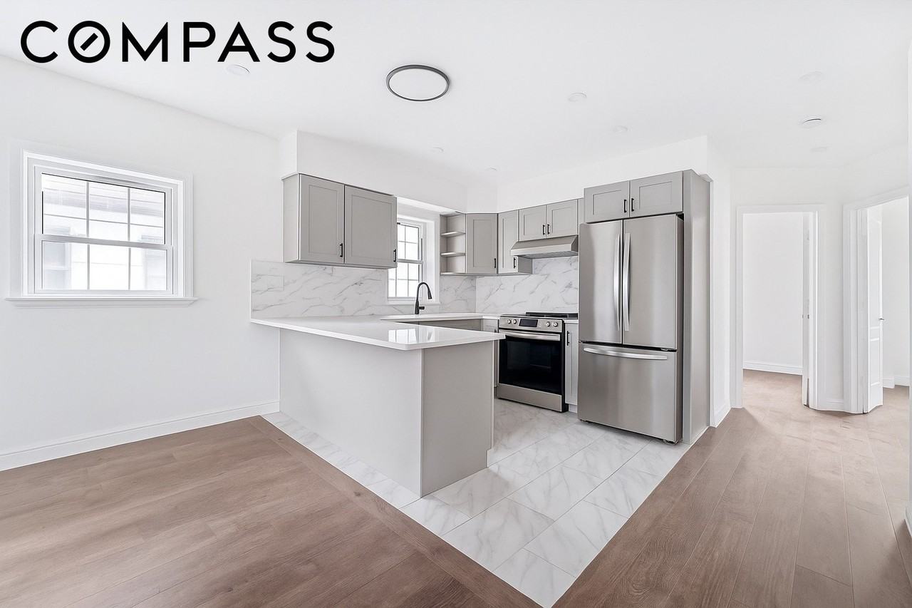 65 Bay 23rd St #2 - Photo 5 of 16
