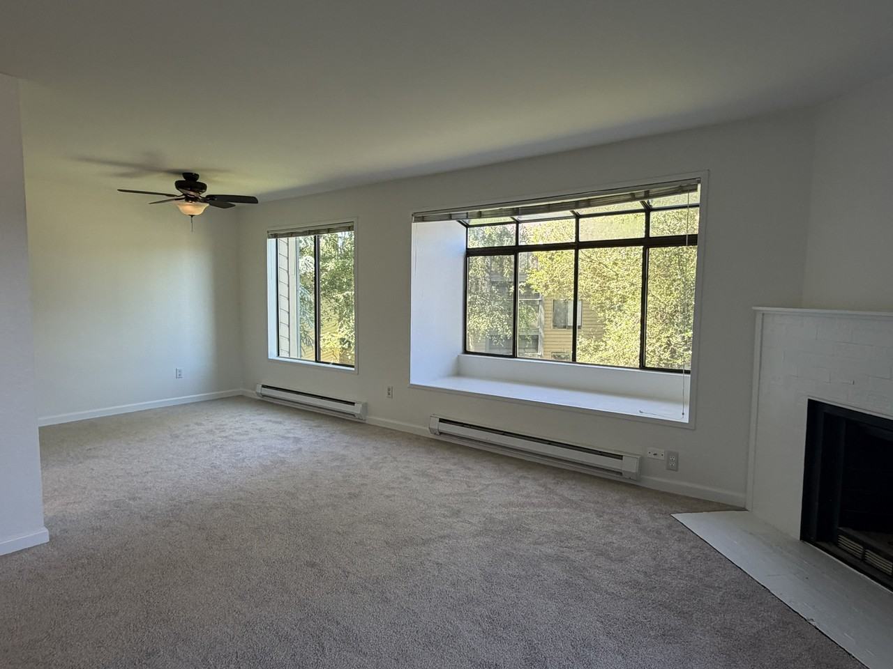 4800 200th St Sw #1 - Photo 5 of 34