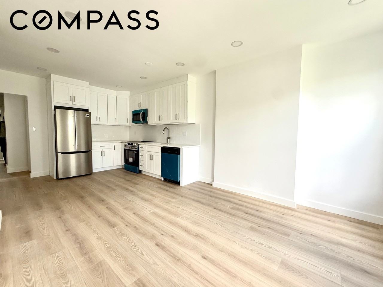 985 Rogers Ave #3 - Photo 3 of 10