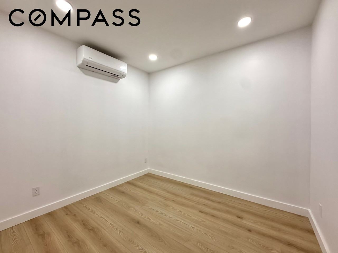 985 Rogers Ave #3 - Photo 6 of 10