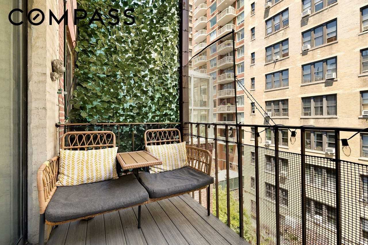 149 W 85th St #6 - Photo 3 of 7