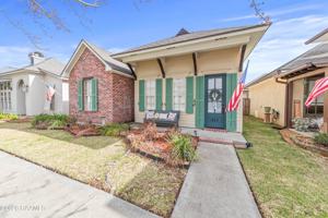 featured image of 413 Harbor Rd