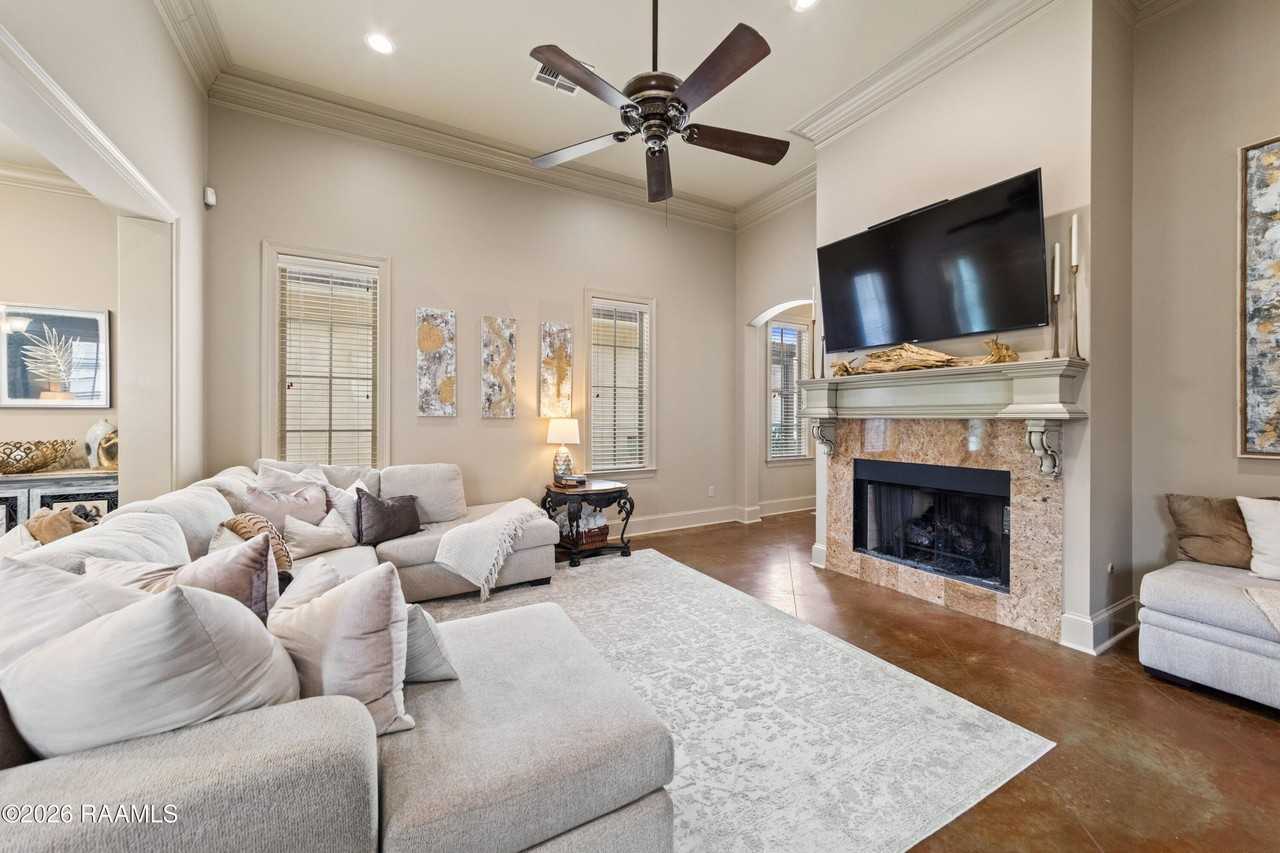 413 Harbor Rd - Photo 7 of 37