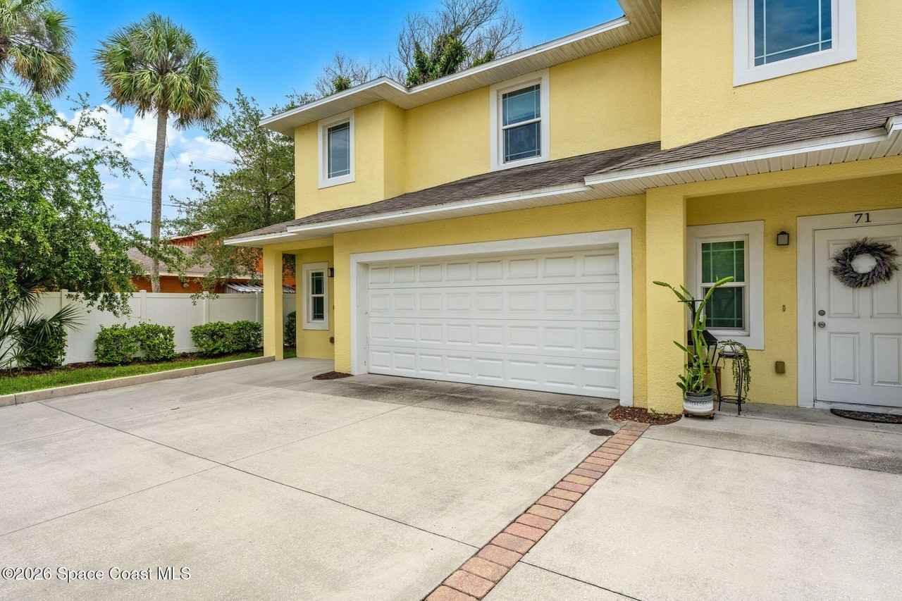 74 June Dr - Photo 2 of 48