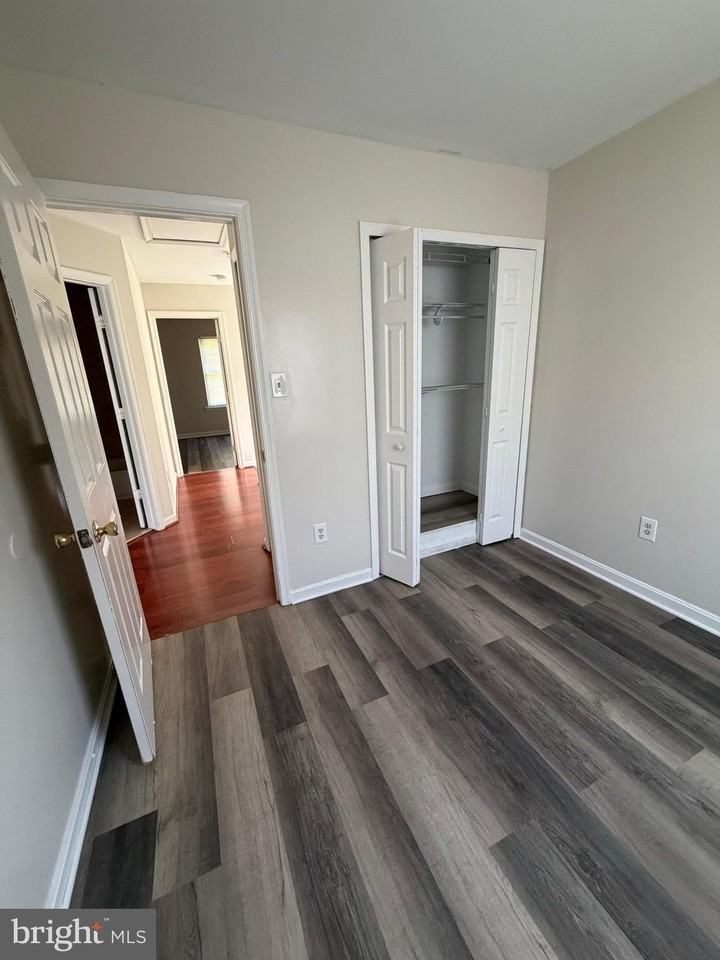 1746 Countrywood Ct - Photo 4 of 11