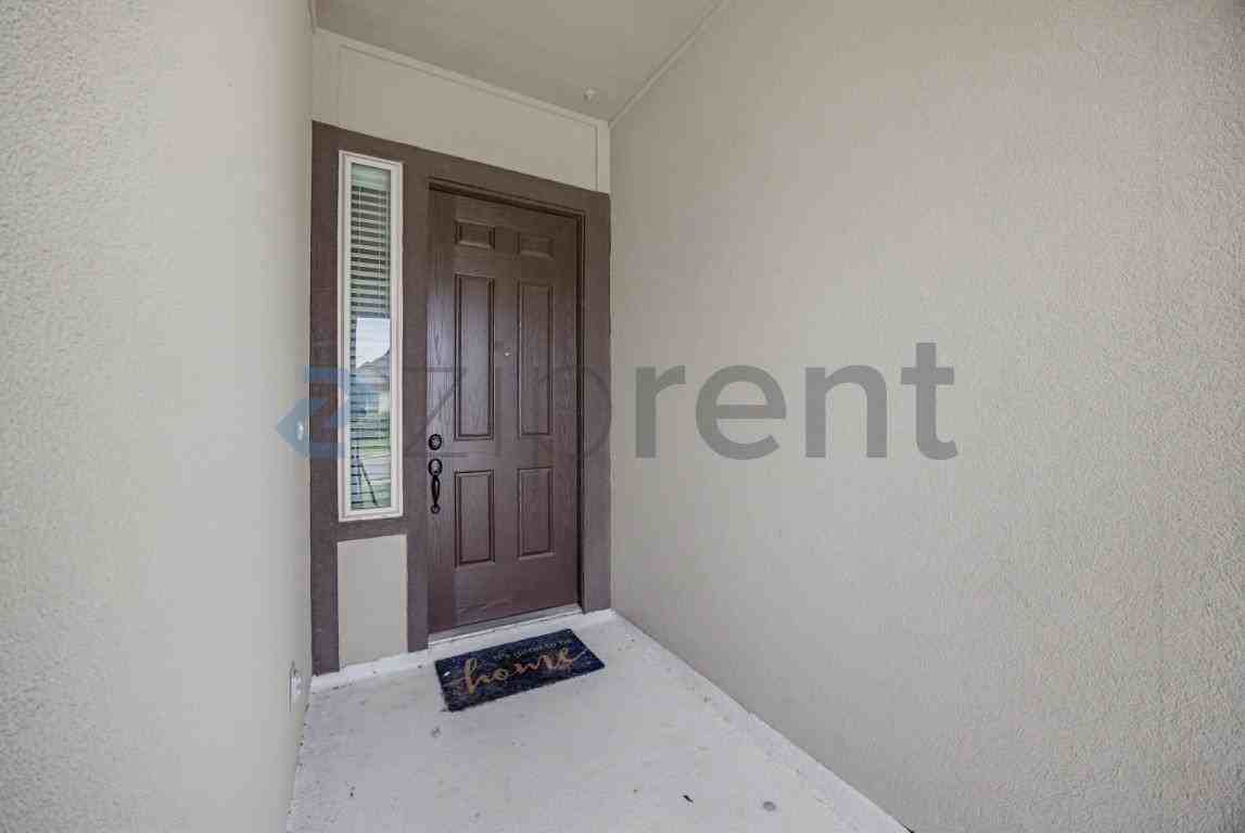 1550 Dundee Park - Photo 6 of 29