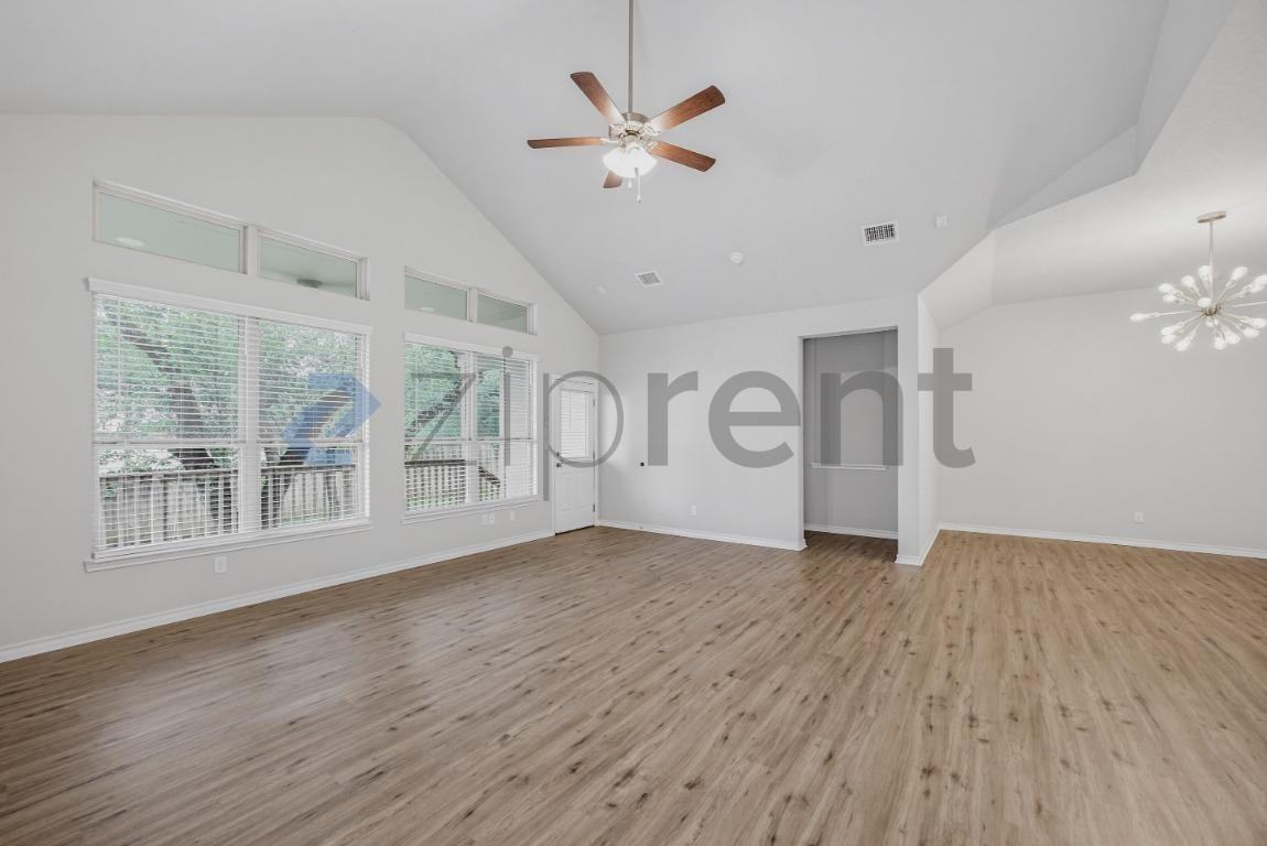 1550 Dundee Park - Photo 2 of 29