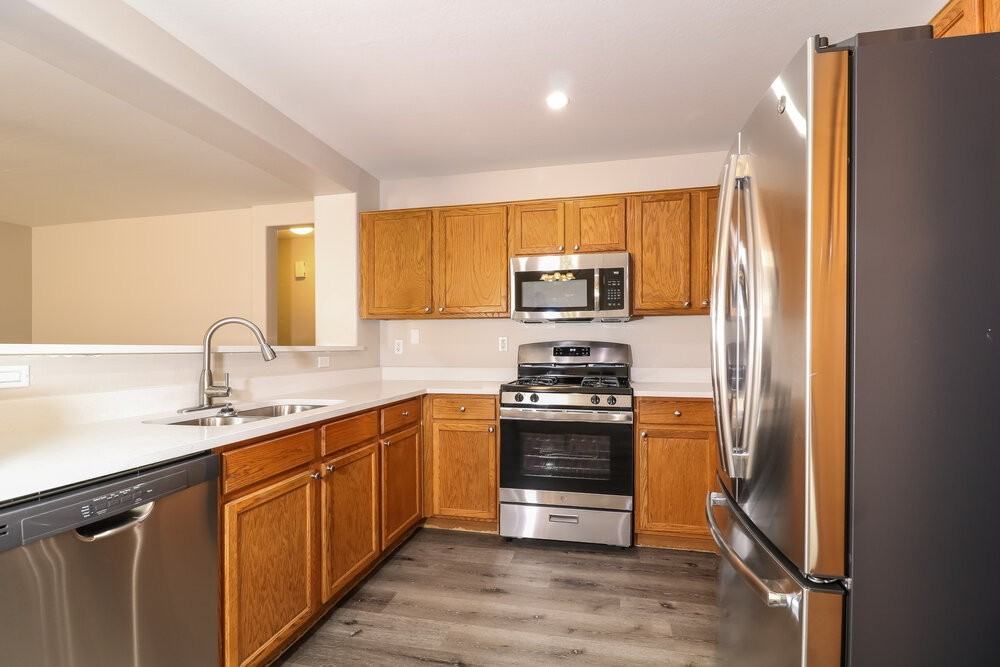 12637 W Bloomfield Rd - Photo 6 of 15