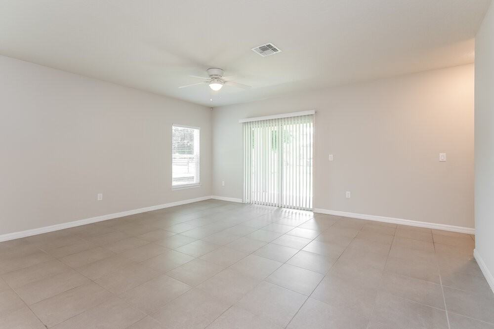 1013 Coatbridge Dr - Photo 4 of 16