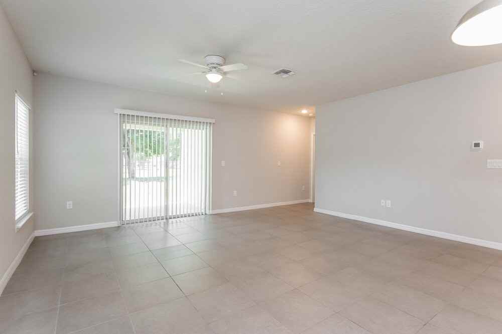 1013 Coatbridge Dr - Photo 6 of 16
