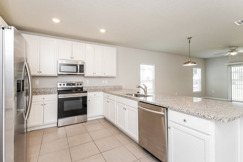 1013 Coatbridge Dr - Photo 7 of 16