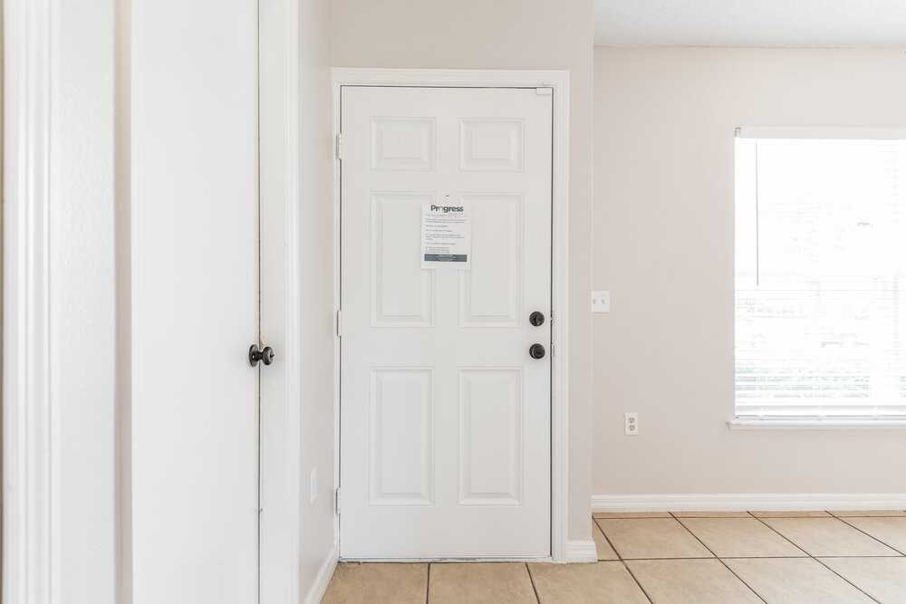 221 Timbercreek Pines Cir - Photo 2 of 14