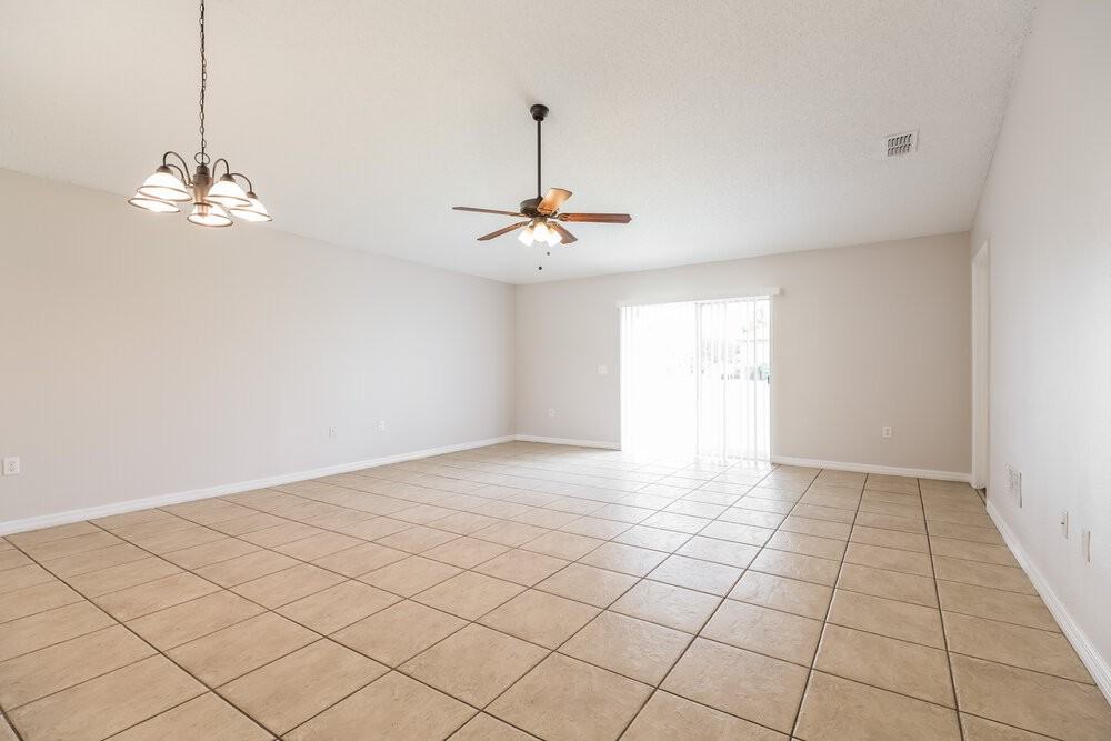 221 Timbercreek Pines Cir - Photo 5 of 14