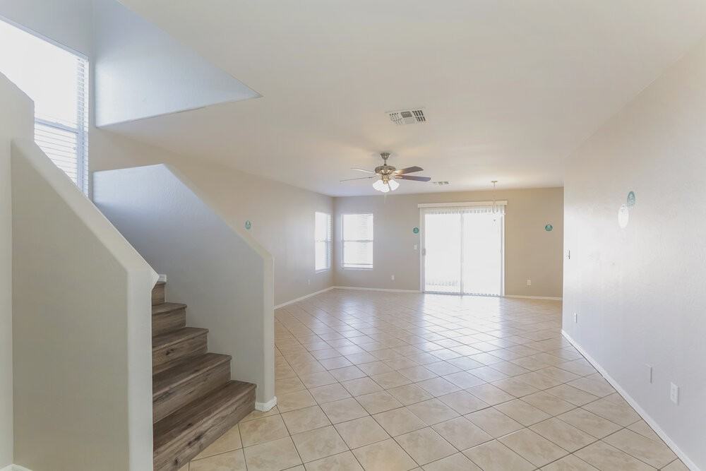 225 N 223rd Ave - Photo 4 of 17