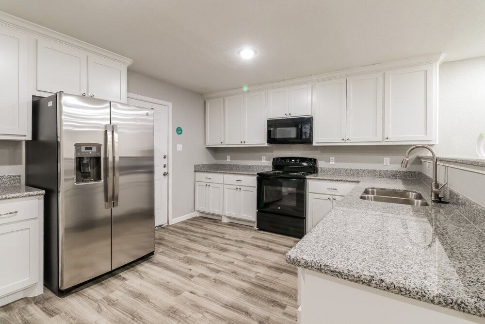 23331 Sandpiper Trl - Photo 6 of 16