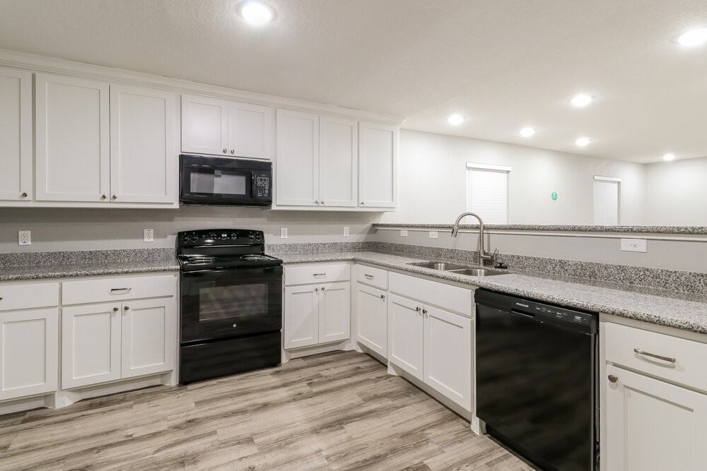 23331 Sandpiper Trl - Photo 7 of 16