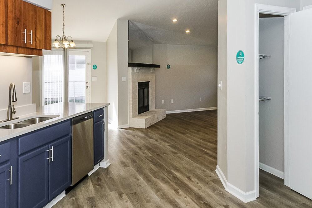 4448 Charlotte Rd - Photo 6 of 15