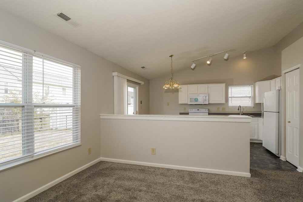 6452 Oyster Key Ln - Photo 5 of 16