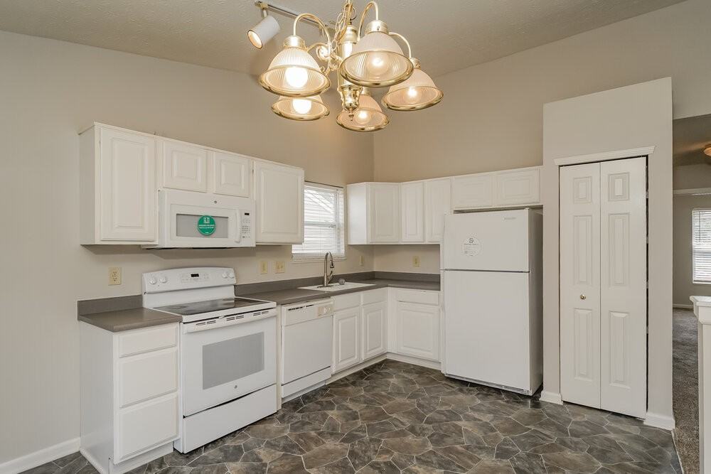 6452 Oyster Key Ln - Photo 6 of 16