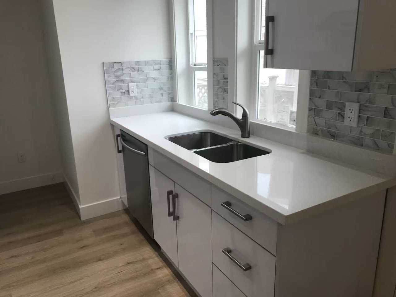 14366 84a Ave #1 - Photo 4 of 6