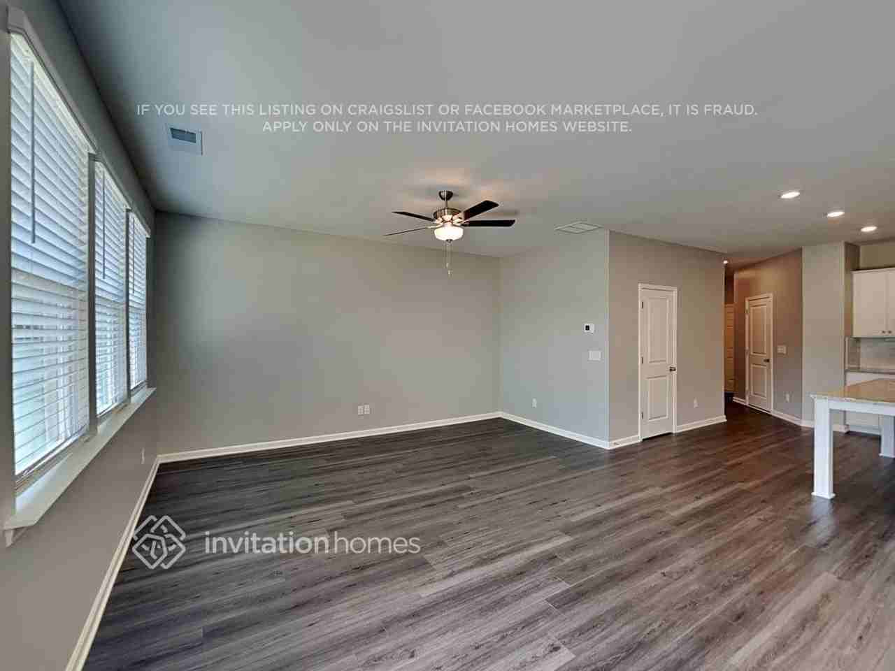 198 Webster Cir - Photo 4 of 25