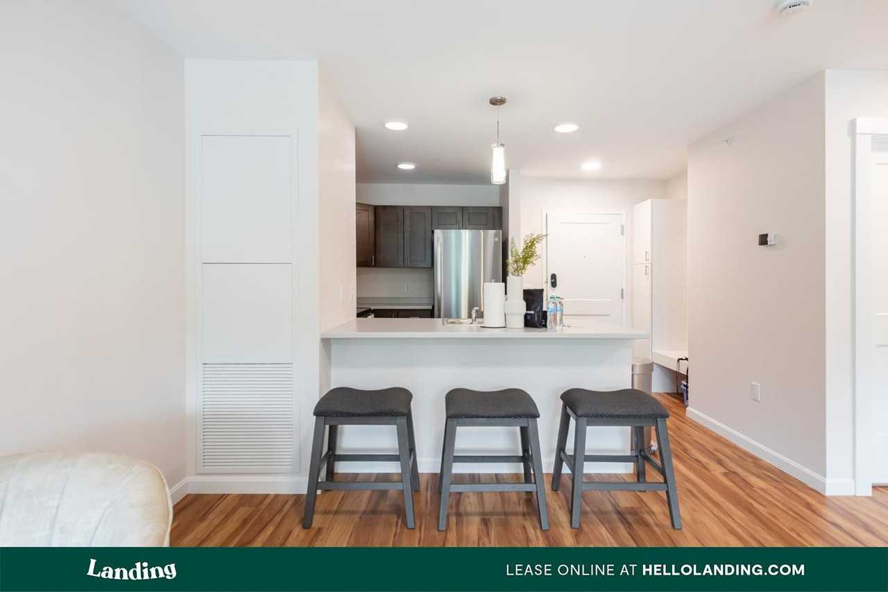 375 Autumn Pond Way - Photo 3 of 50