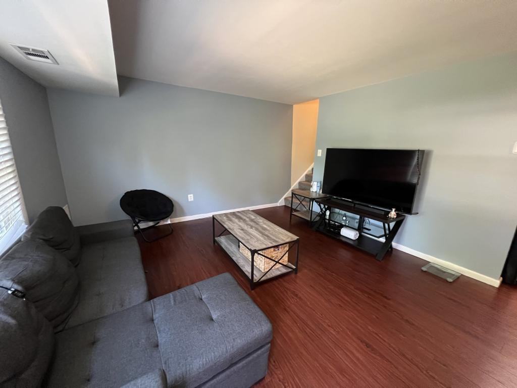 9220 Bridle Path Ln - Photo 4 of 22