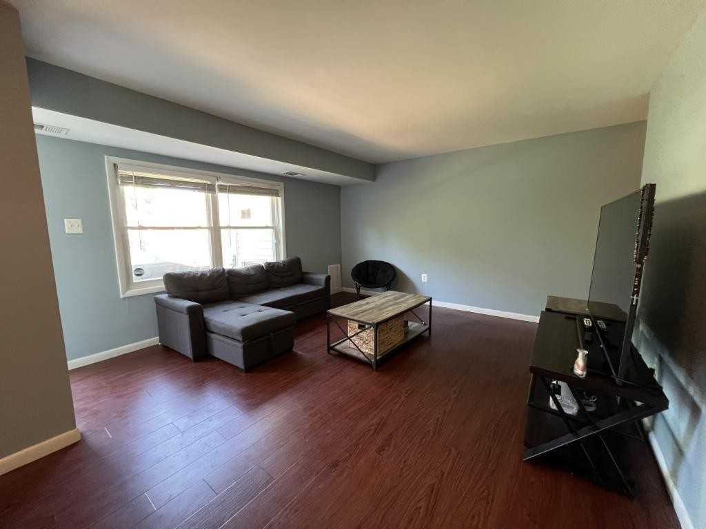9220 Bridle Path Ln - Photo 6 of 22