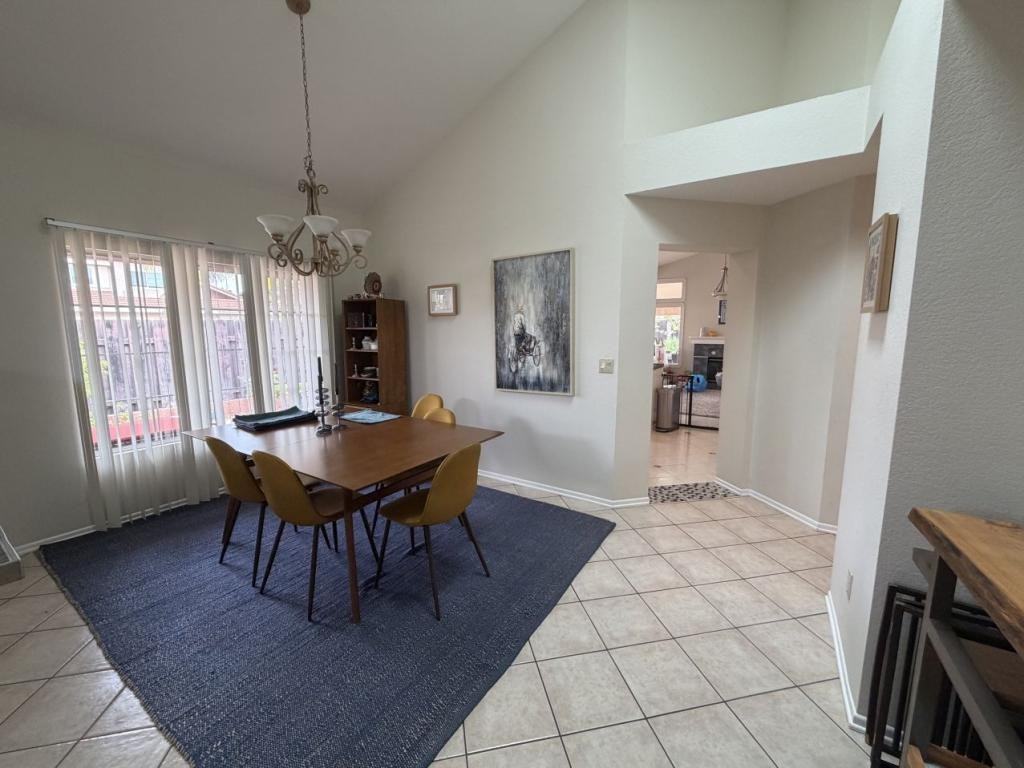 11995 Thomas Hayes Ln - Photo 5 of 15