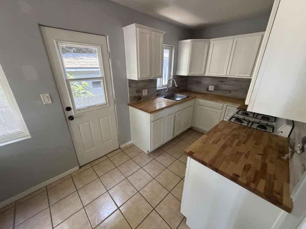 2943 Talbot St - Photo 5 of 18