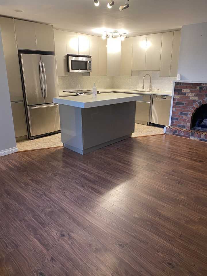 966 Wellington Drive - Photo 5 of 10