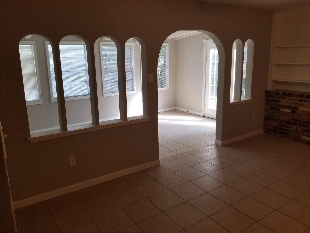 3460 Edith Ln - Photo 3 of 12