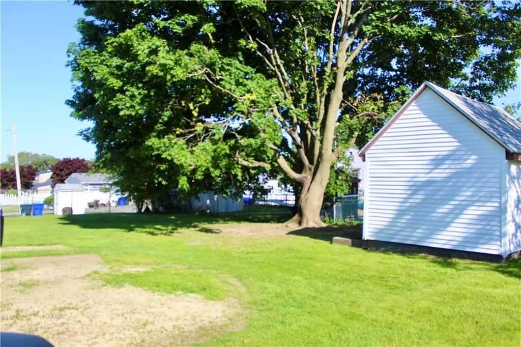 204 Lewis St - Photo 5 of 27